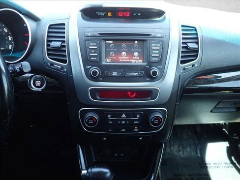 Used 2015 Kia Sorento EX AWD/4WD image 16