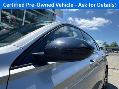 Certified 2023 Volkswagen Jetta Sport FWD image 28