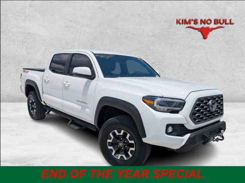Certified 2022 Toyota Tacoma TRD Off-Road image 1
