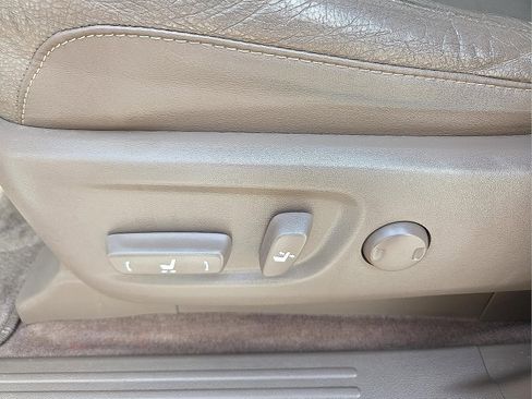 Used 2016 Lexus GX 460 w/ Premium Package image 14