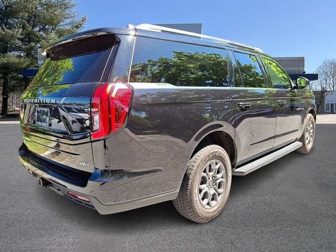 Used 2025 Ford Expedition Max Active AWD/4WD image 6
