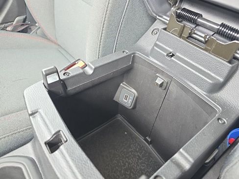 Used 2025 Jeep Wrangler Unlimited Rubicon image 33