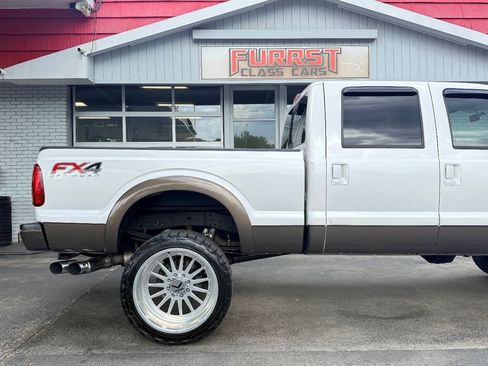 Used 2015 Ford F250 King Ranch w/ FX4 Off-Road Package AWD/4WD image 11