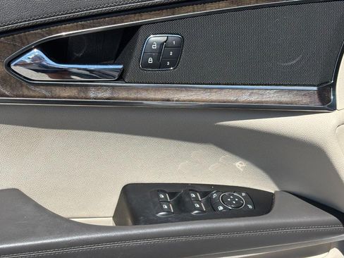 Used 2019 Lincoln Nautilus Select FWD image 16