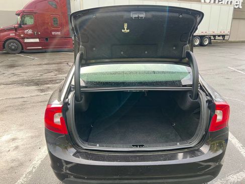 Used 2013 Volvo S60 T5 image 16