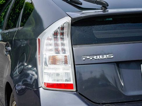 Used 2010 Toyota Prius Five image 9