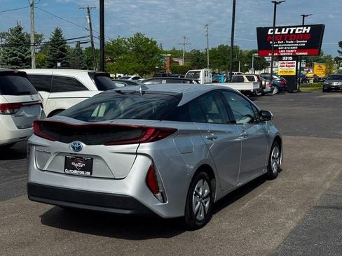 Used 2017 Toyota Prius Prime Plus FWD image 5
