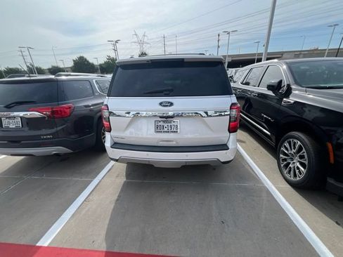 Used 2018 Ford Expedition Limited w/ Equipment Group 302A AWD/4WD image 6