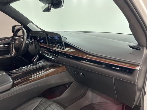 Used 2021 Cadillac Escalade Sport Platinum image 27