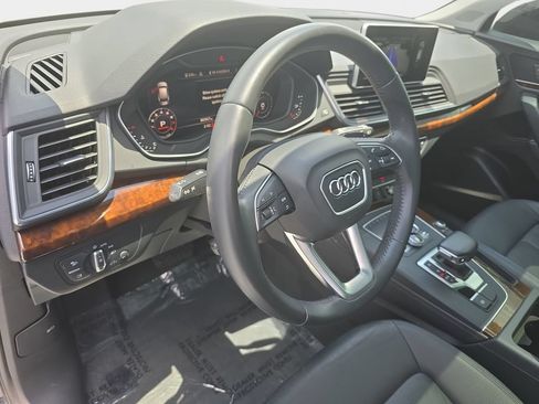 Used 2020 Audi Q5 Premium w/ Premium Plus Package AWD/4WD image 28