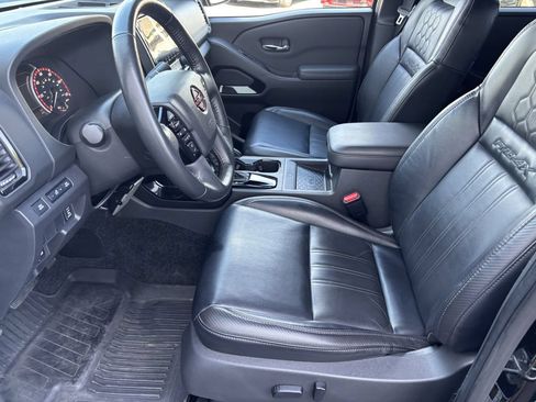 Used 2022 Nissan Frontier PRO-4X AWD/4WD image 12