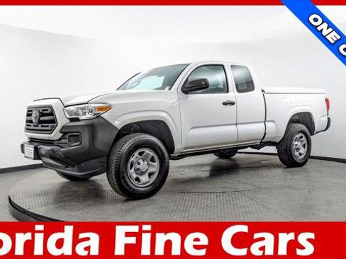 Used 2019 Toyota Tacoma SR image 1