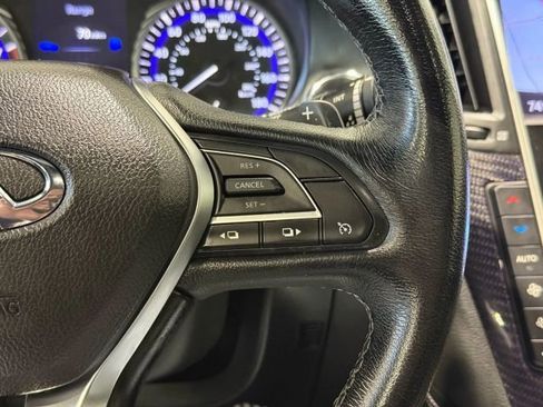 Used 2018 INFINITI Q60 Red Sport 400 w/ Sensory Package 3.0T Sport image 15