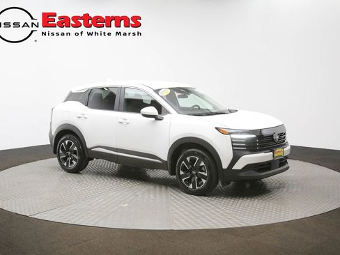 Used 2025 Nissan Kicks SV image 46