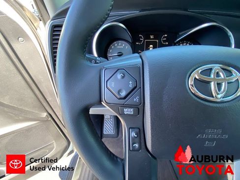 Certified 2021 Toyota Sequoia SR5 AWD/4WD image 45