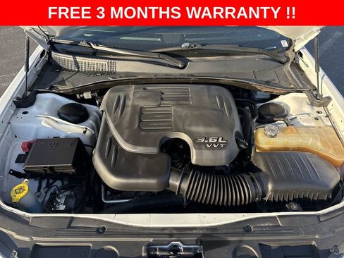 Used 2019 Chrysler 300 S AWD/4WD image 11