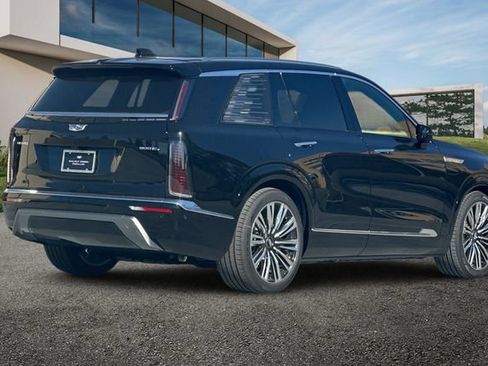 New 2026 Cadillac Vistiq Premium Luxury w/ LPO, Floor Liner Package image 4