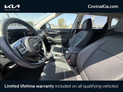 Certified 2024 Kia Seltos EX FWD image 11
