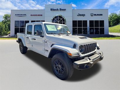 New 2025 Jeep Gladiator Sport