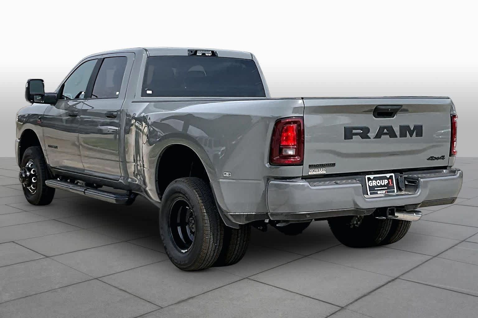 New 2027 RAM 3500 Big Horn AWD/4WD image 12