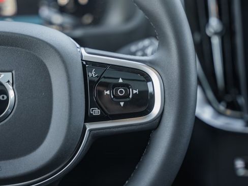 New 2026 Volvo XC90 B6 Ultra w/ Protection Package image 24