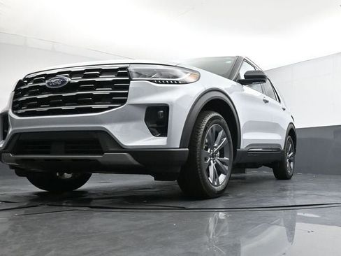 New 2026 Ford Explorer Active w/ Active Comfort Package image 30