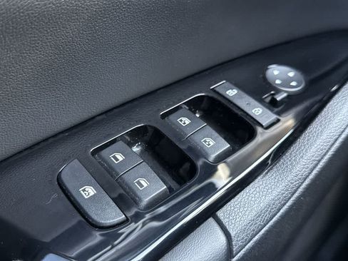 Used 2023 Kia Sportage EX FWD image 17