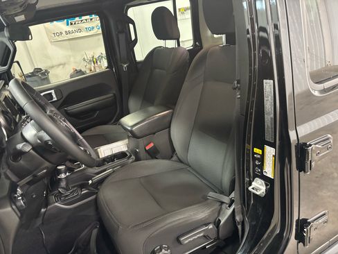 Used 2021 Jeep Wrangler Unlimited Willys image 29