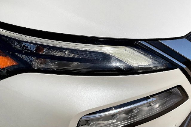 Used 2022 Nissan Rogue SL w/ SL Premium Package FWD image 27