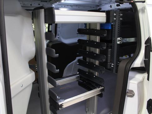 Used 2022 Ford Transit Connect XL image 17