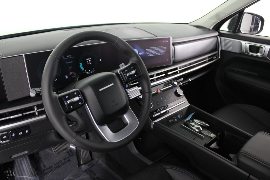 Certified 2025 Hyundai Santa Fe SEL FWD image 19