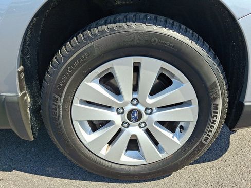 Used 2019 Subaru Outback 2.5i Premium w/ Popular Package #2 AWD/4WD image 9