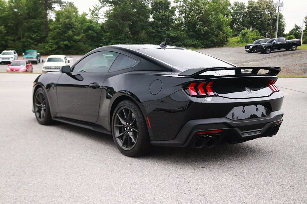 Used 2025 Ford Mustang Dark Horse RWD image 5