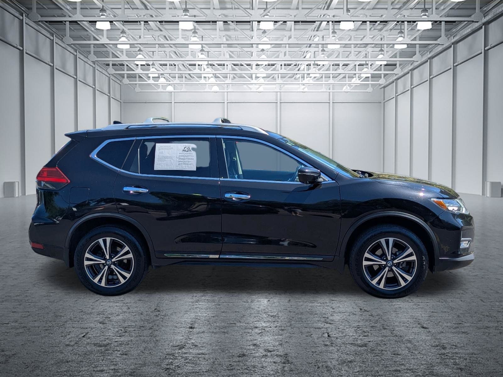 Used 2017 Nissan Rogue SL w/ SL Premium Package AWD/4WD image 6