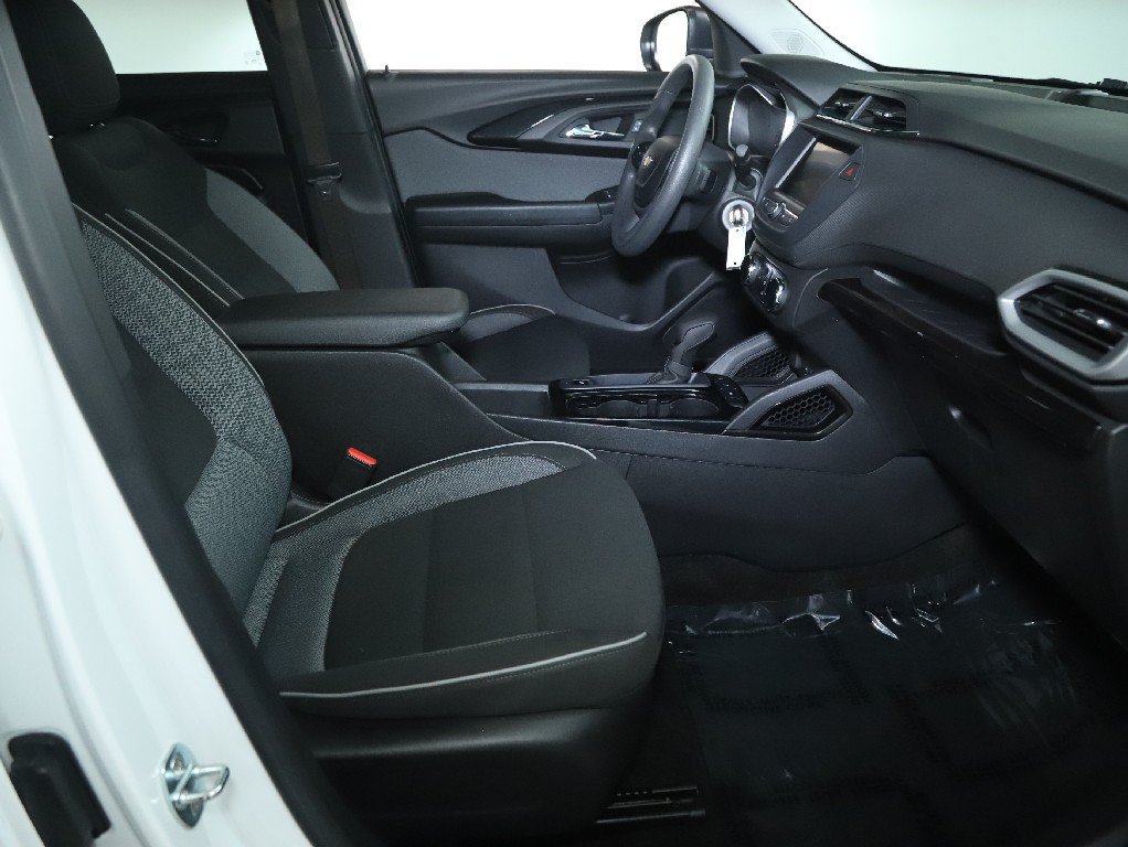 Used 2023 Chevrolet TrailBlazer LS FWD image 33