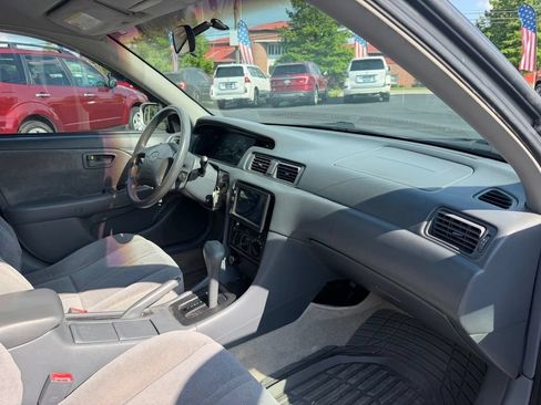 Used 2001 Toyota Camry FWD image 20