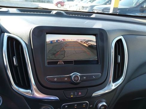 Used 2024 Chevrolet Equinox LT image 17