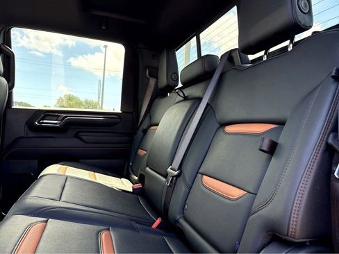 Used 2024 GMC Sierra 2500 AT4 w/ AT4 Premium Plus Package AWD/4WD image 20