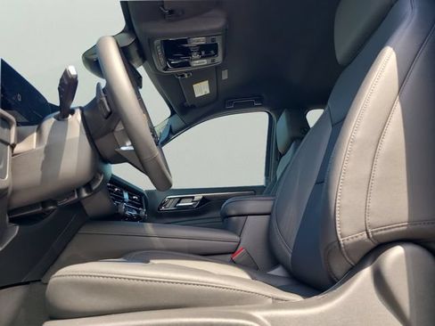 New 2026 Chevrolet Suburban LT w/ Comfort Package RWD image 23