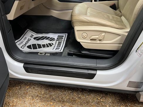 Used 2019 Audi Q5 2.0T Premium w/ Convenience Package image 19