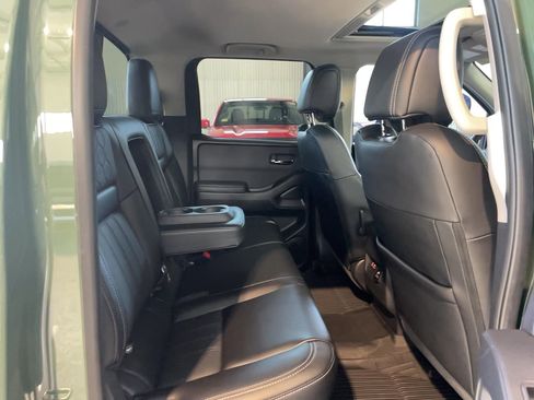Used 2023 Nissan Frontier SV w/ SV Premium Package image 26