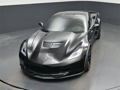 Used 2015 Chevrolet Corvette Z06 w/ 2LZ Preferred Equipment Group image 34