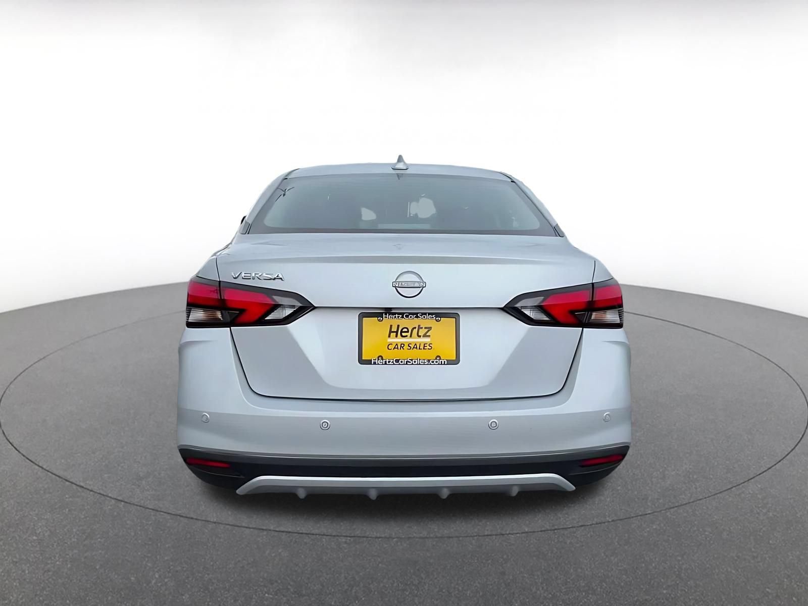 Used 2025 Nissan Versa SV FWD image 12