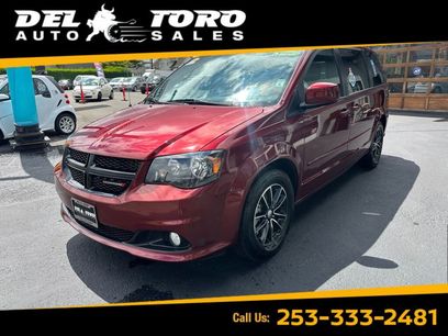 Used 2017 Dodge Grand Caravan SXT w/ Driver Convenience Group