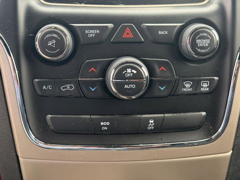 Used 2014 Jeep Grand Cherokee Laredo w/ Quick Order Package 23E AWD/4WD image 19