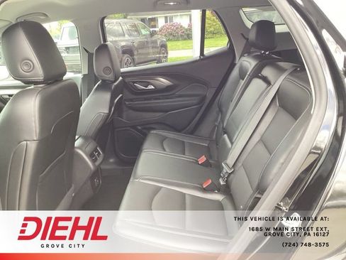 Used 2024 GMC Terrain SLT AWD/4WD image 14