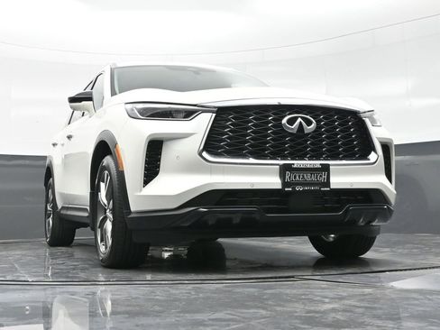 Certified 2025 INFINITI QX60 Luxe w/ Vision Package AWD/4WD image 28
