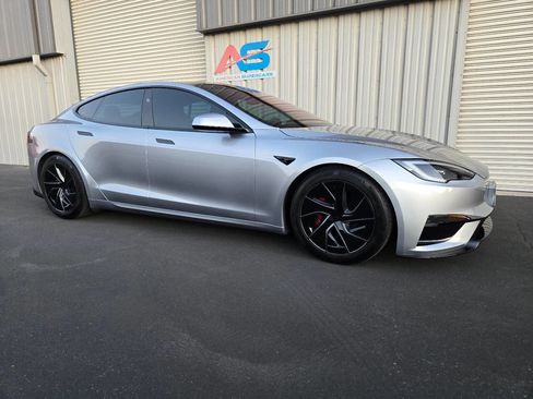 Used 2026 Tesla Model S Plaid AWD/4WD image 12