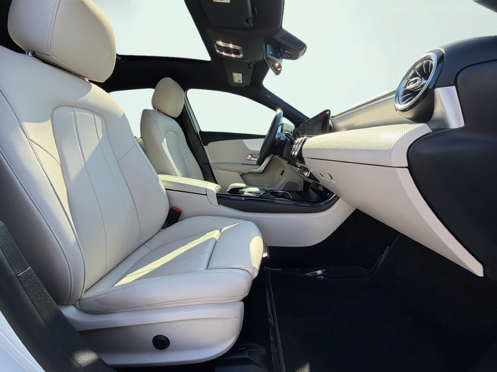 Used 2021 Mercedes-Benz A 220 image 23