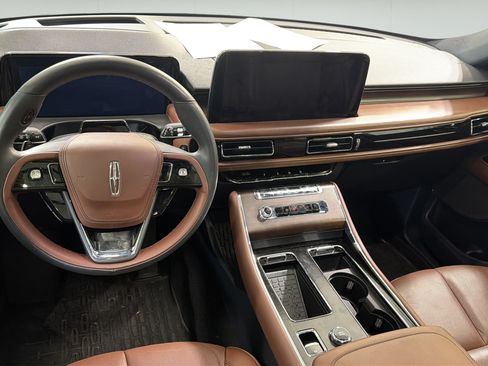 Used 2025 Lincoln Aviator Reserve w/ Illumination Package RWD image 22